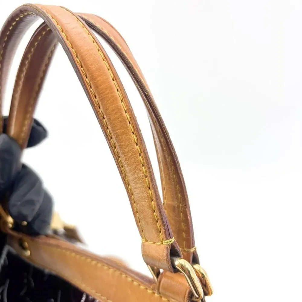Louis Vuitton Monogram Vernis Bréa MM Amarante